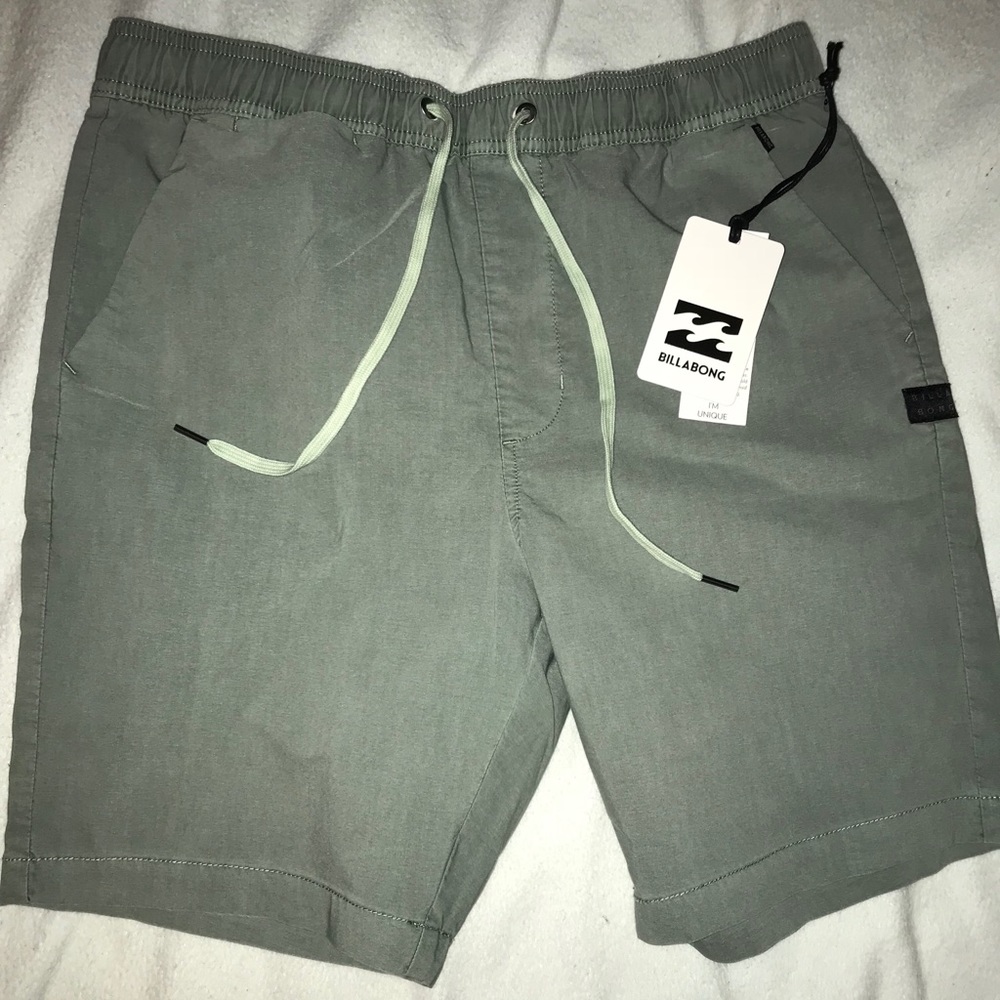 Green Billabong Larry Layback Volley Shorts